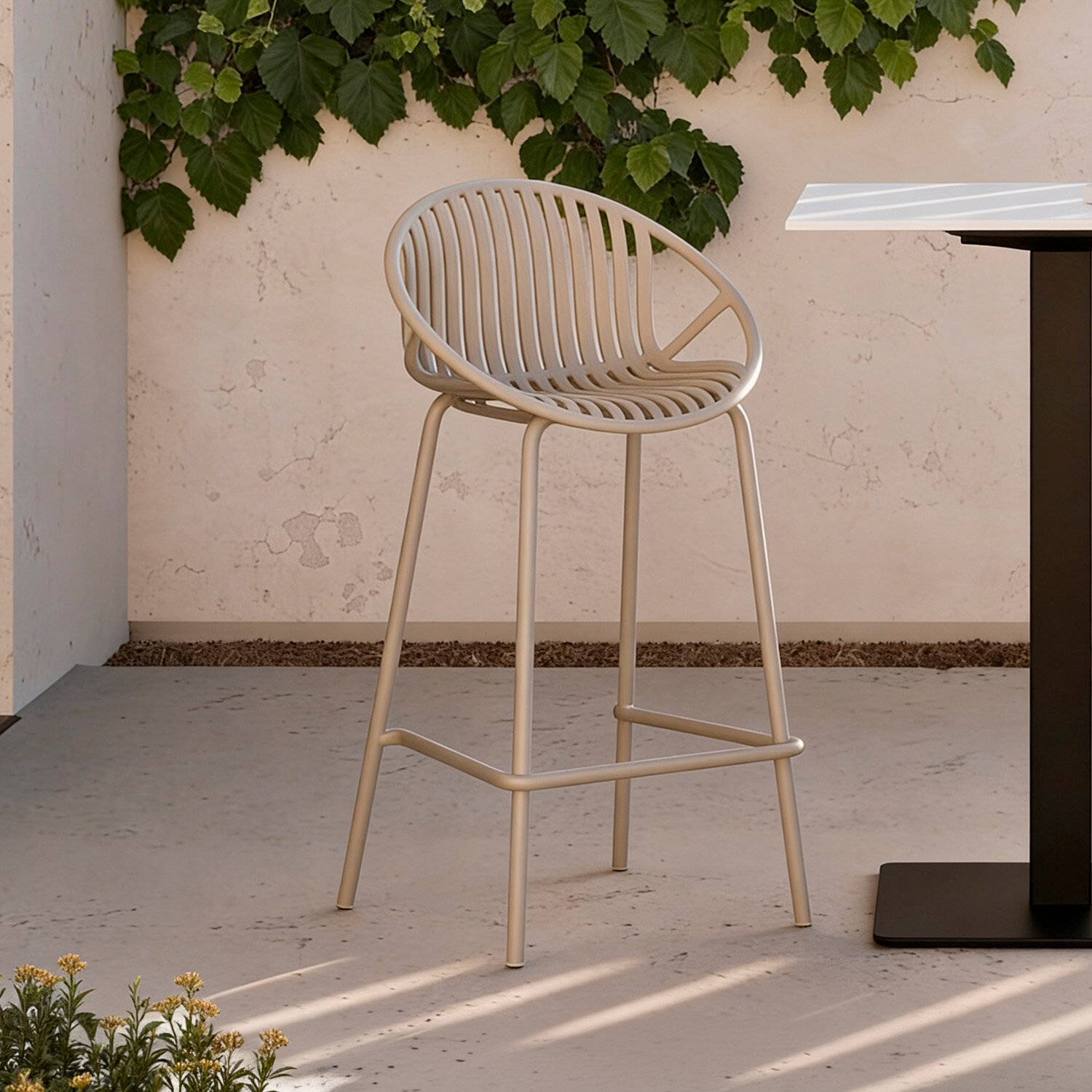 Taburete bajo TRISTAN beige - Image 2